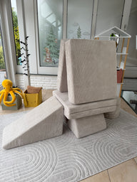 Chenille Spielsofa + Ri-Ra-Rutsch Rutsche + Zaubersteine