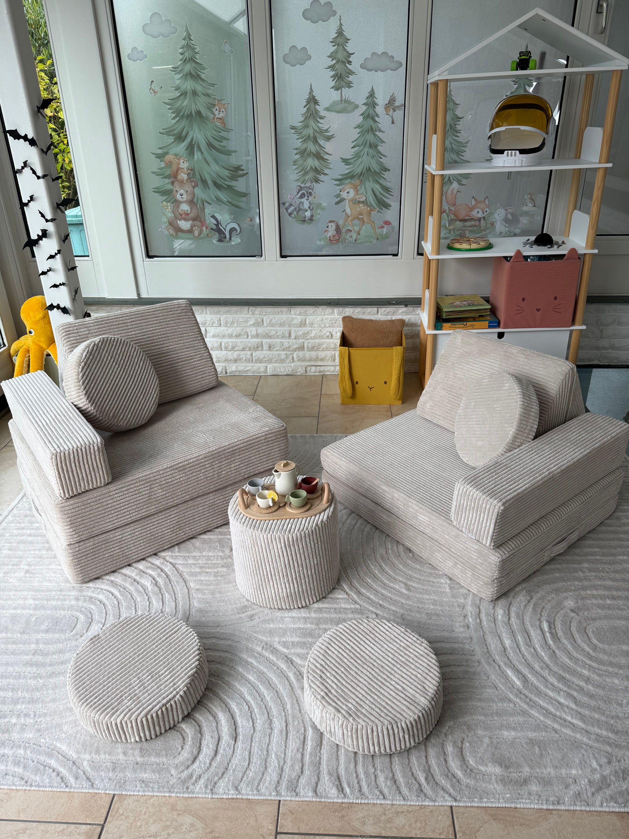 Cord Spielsofa + Pommes + Zaubersteine + Knuffelpouf