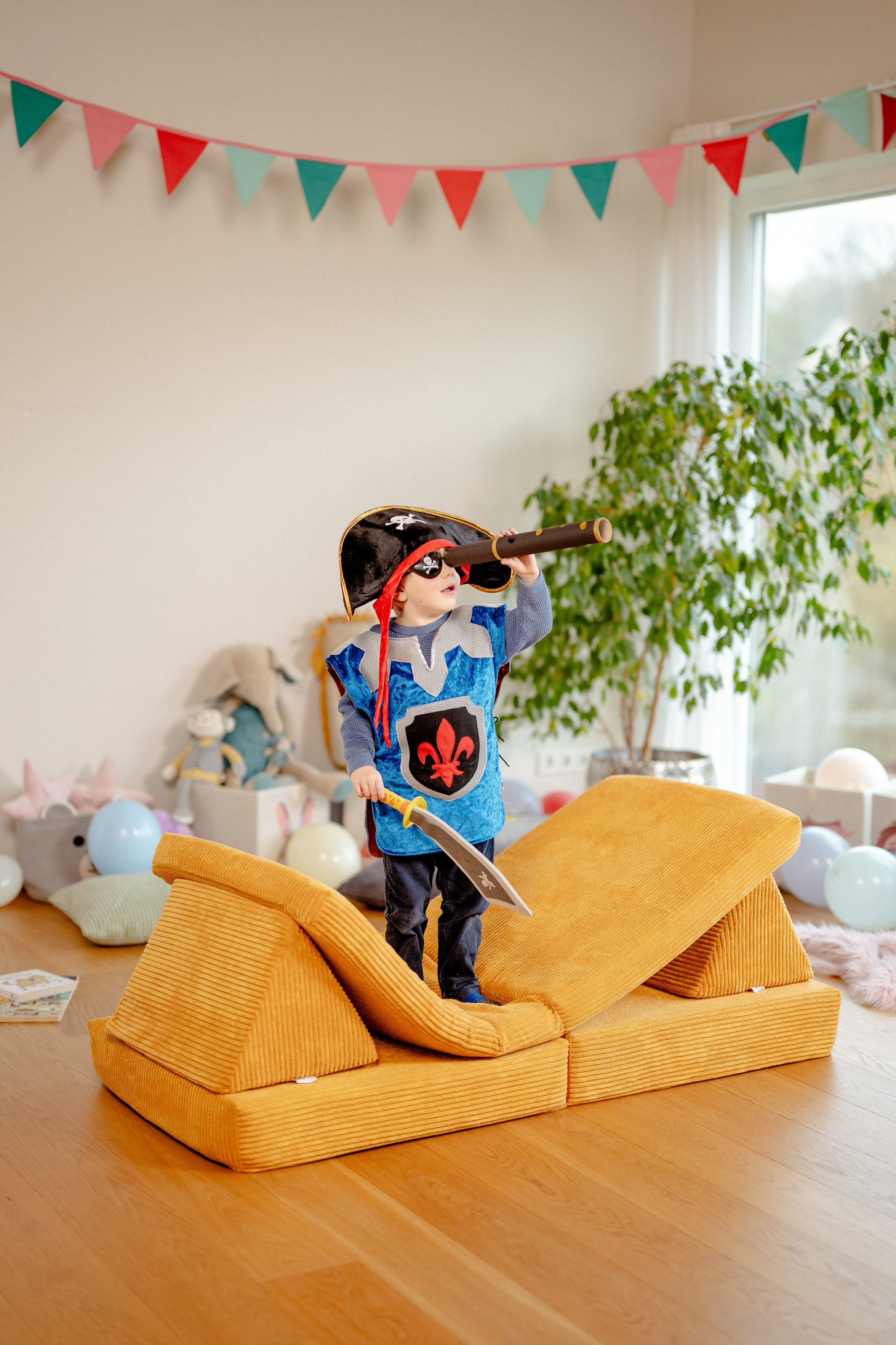 linodino-spielsofa-als pirateninsel